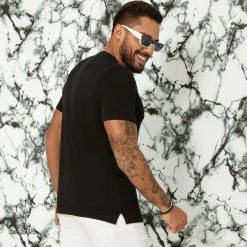 PL MALHA 62334 - Men's Black T-shirt Straight Model With Logomania Identity