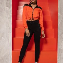 PL MALHA 62336 - Cropped Sweatshirt Jacket With Perfect Fit And Black Cutouts 10 PL MALHA 62336 - Cropped Sweatshirt Jacket With Perfect Fit And Black Cutouts