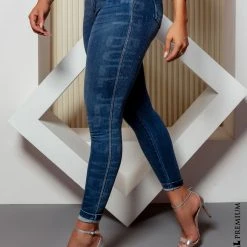 PIT BULL JEANS Identity 63587 - Fitted Cropped Pants With A Butt Lifting Effect And Shine