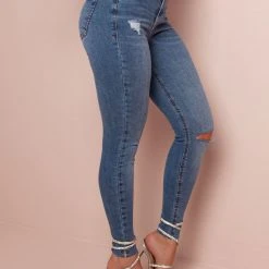 PL JEANS NEWS 65031 - Classic Design Jeans With Destroyed
