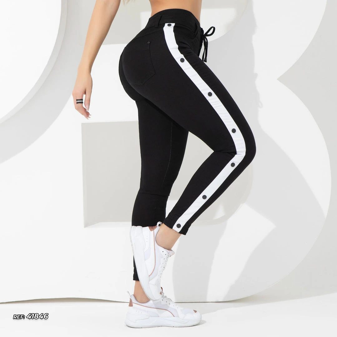 REPRESENTAÇÃO JEANS WOMEN COLLOR JOGGER PANTS - 41846 Turbo Collection 6 REPRESENTAÇÃO JEANS WOMEN COLLOR JOGGER PANTS - 41846 Turbo Collection