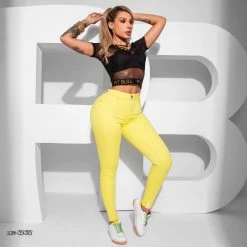 PIT BULL JEANS Yellow Hot Pants Skinny - 42412 Conecte-Se 12 PIT BULL JEANS Yellow Hot Pants Skinny - 42412 Conecte-Se